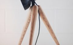 Tripod Floor Lamp / Black and Wood