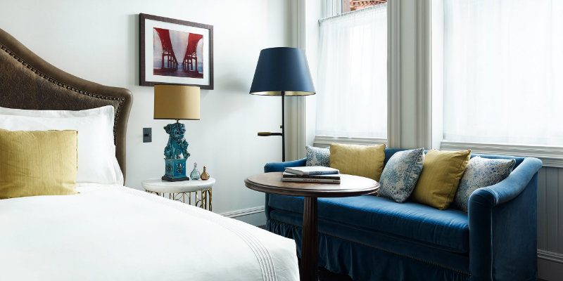 Fall in Love with This New York Hotel with Stunning Lighting Designs 13