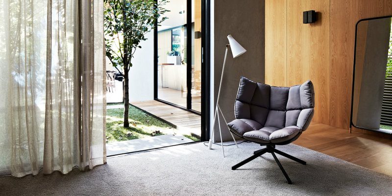 Unique Lighting Designs Shine in Open Plan Contemporary House feat