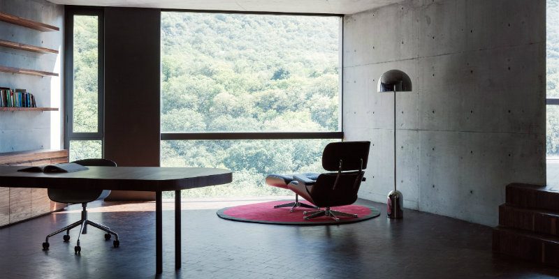 Ventura House Shines with Sweeping Views & Contemporary Lighting FEAT