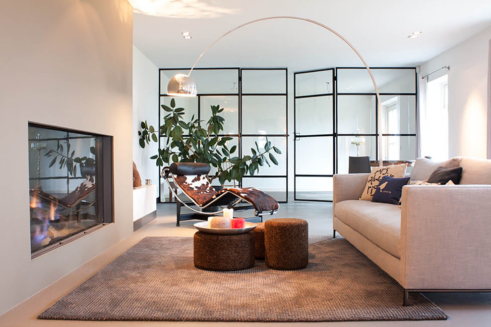 Discover Why You Should Be Using Arc Floor Lamps in Your Living Room