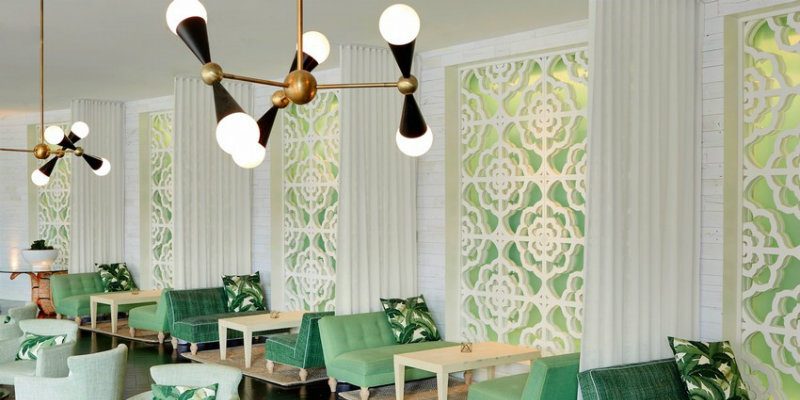 Palm Springs Hotel with Stunning Mid-Century Lighting Designs FEAT